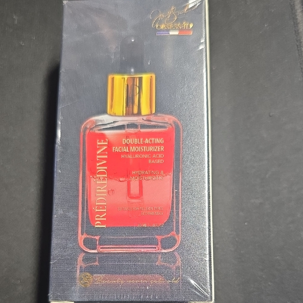 Red Facial Moisturizer